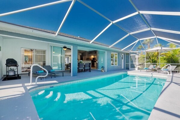 A heated pool - VRCC Villa Summer Breeze (Cape Coral)