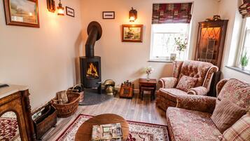 Cottage | Interior