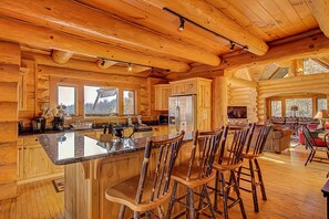 Ferienhaus, Mehrere Betten (Cabin Fever Lodge  #750) | Eigene Küche | Ofen