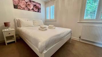 2 bedrooms, iron/ironing board, travel cot, WiFi