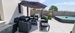 Terrace/patio - Beautiful, bright seaside house in Angoulins/mer near La Rochelle. (Angoulins)