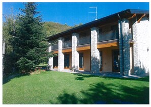 Esterni