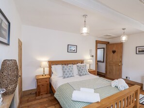 Cottage | Interior - Charlotte House (Whitby)