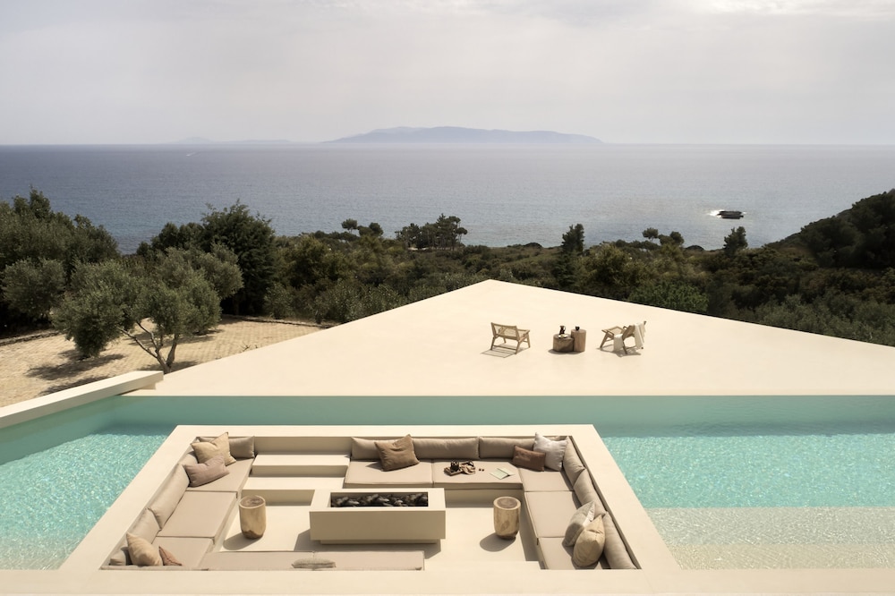 Sui Generis Villa