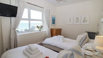 2 habitaciones, decoración personalizada y muebles diferentes