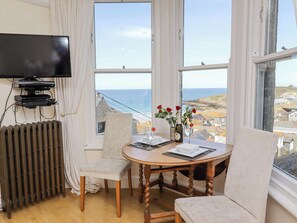 Dining - Whistler (St Ives)
