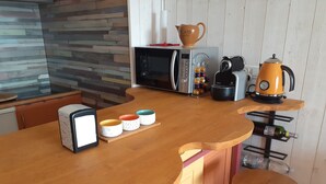 Fridge, microwave, stovetop, electric kettle