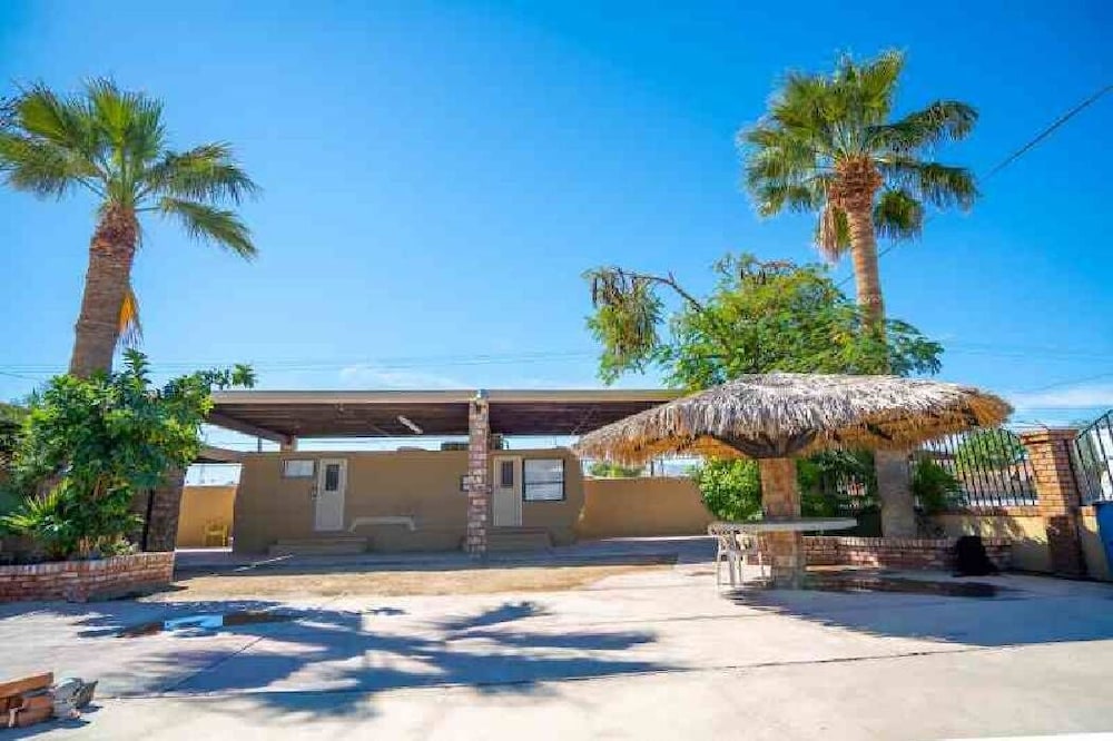 Cozy In-town Rental home - Casa Rumba