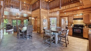 House, Multiple Beds (Pinnacle Pool View Lodge  #625) | Dining - Pinnacle Pool View Lodge #625 (Gatlinburg)