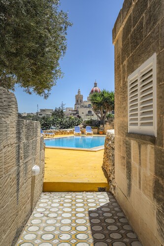 Dar ta' Katarin - 2 bedroom house with valley views