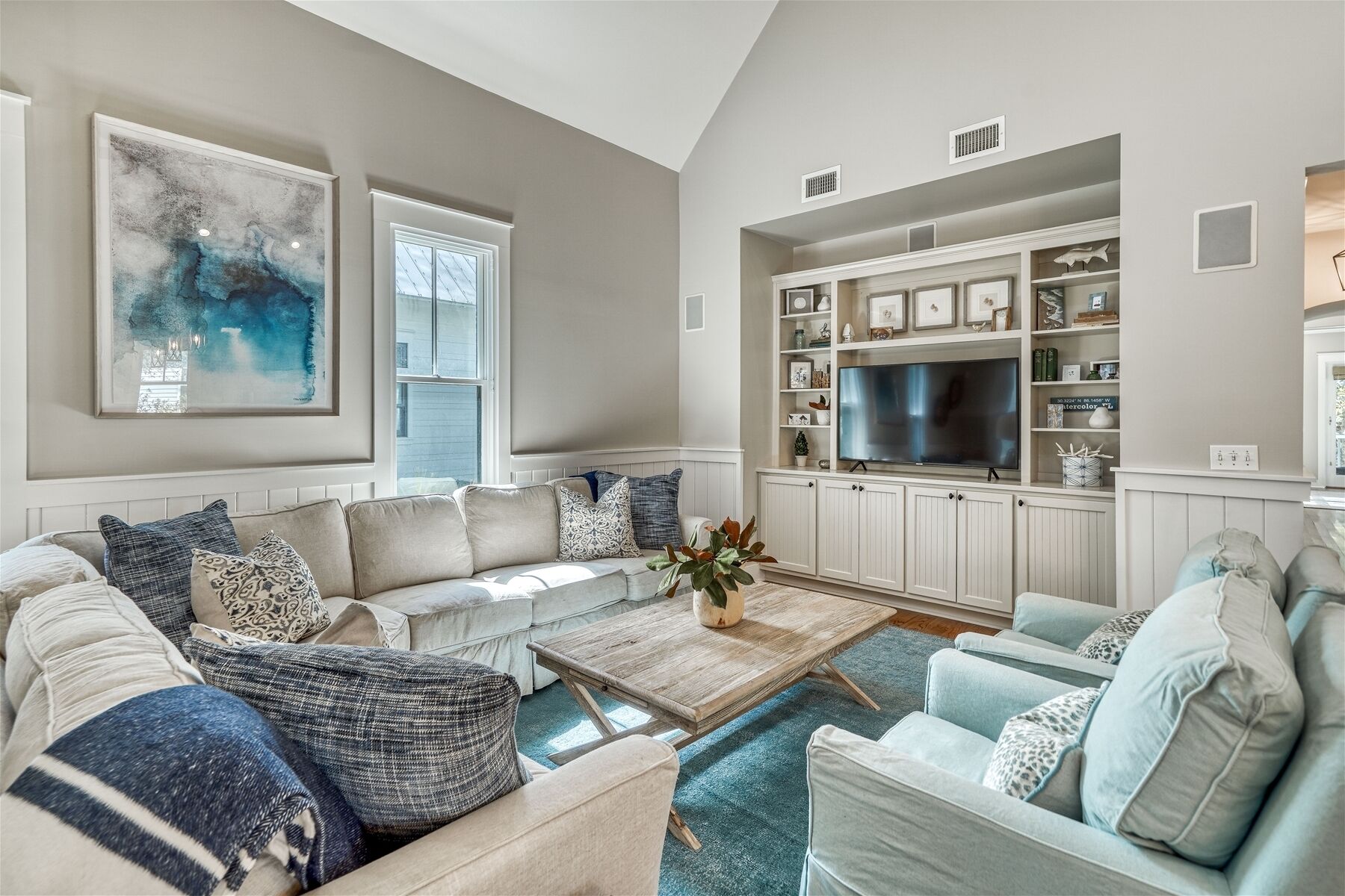 3 Bedroom Designer Lake District Home in WaterColor with Electric Cart.