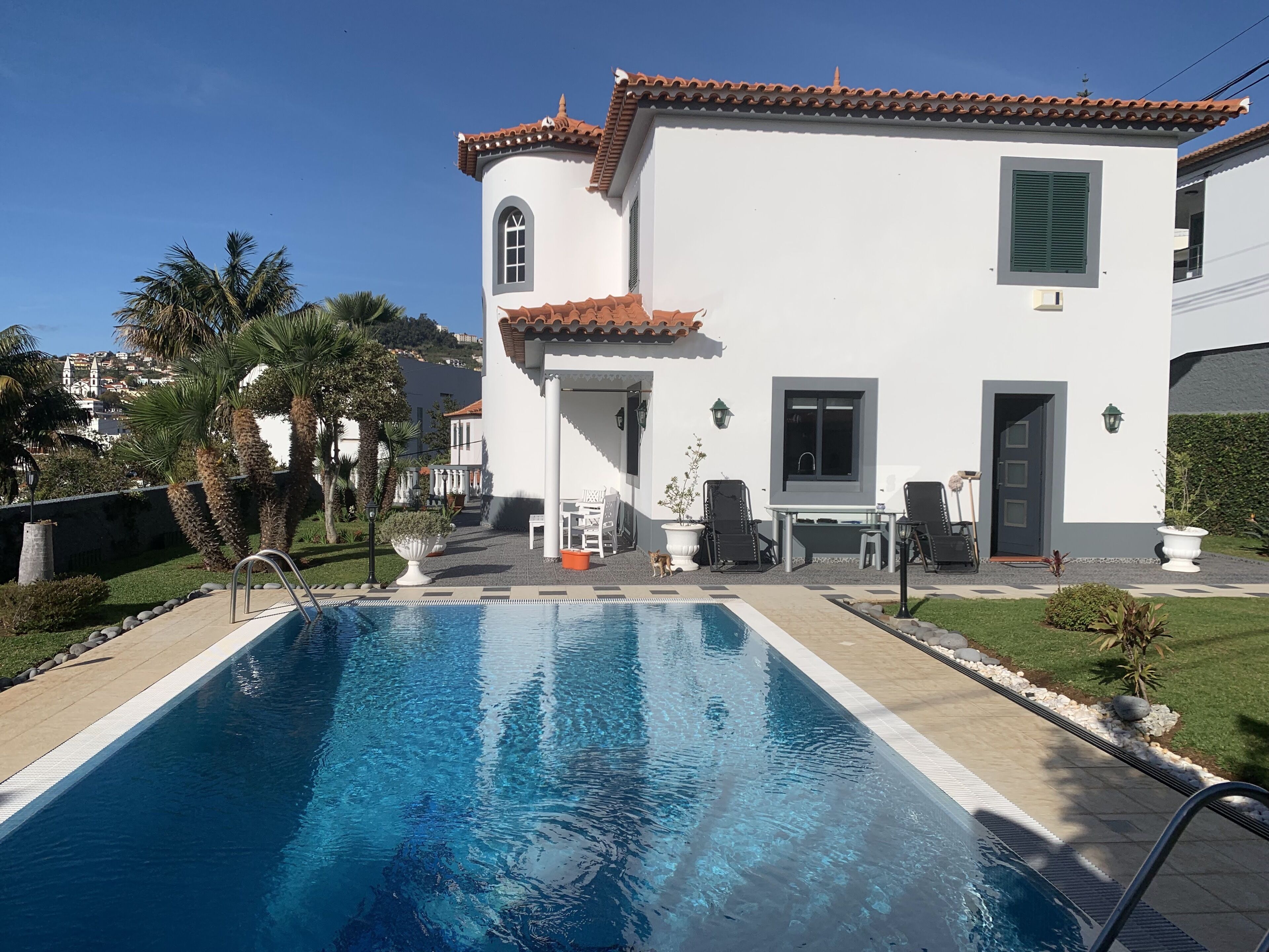 Beautiful 1-bed Apartment in Funchal, Madeira