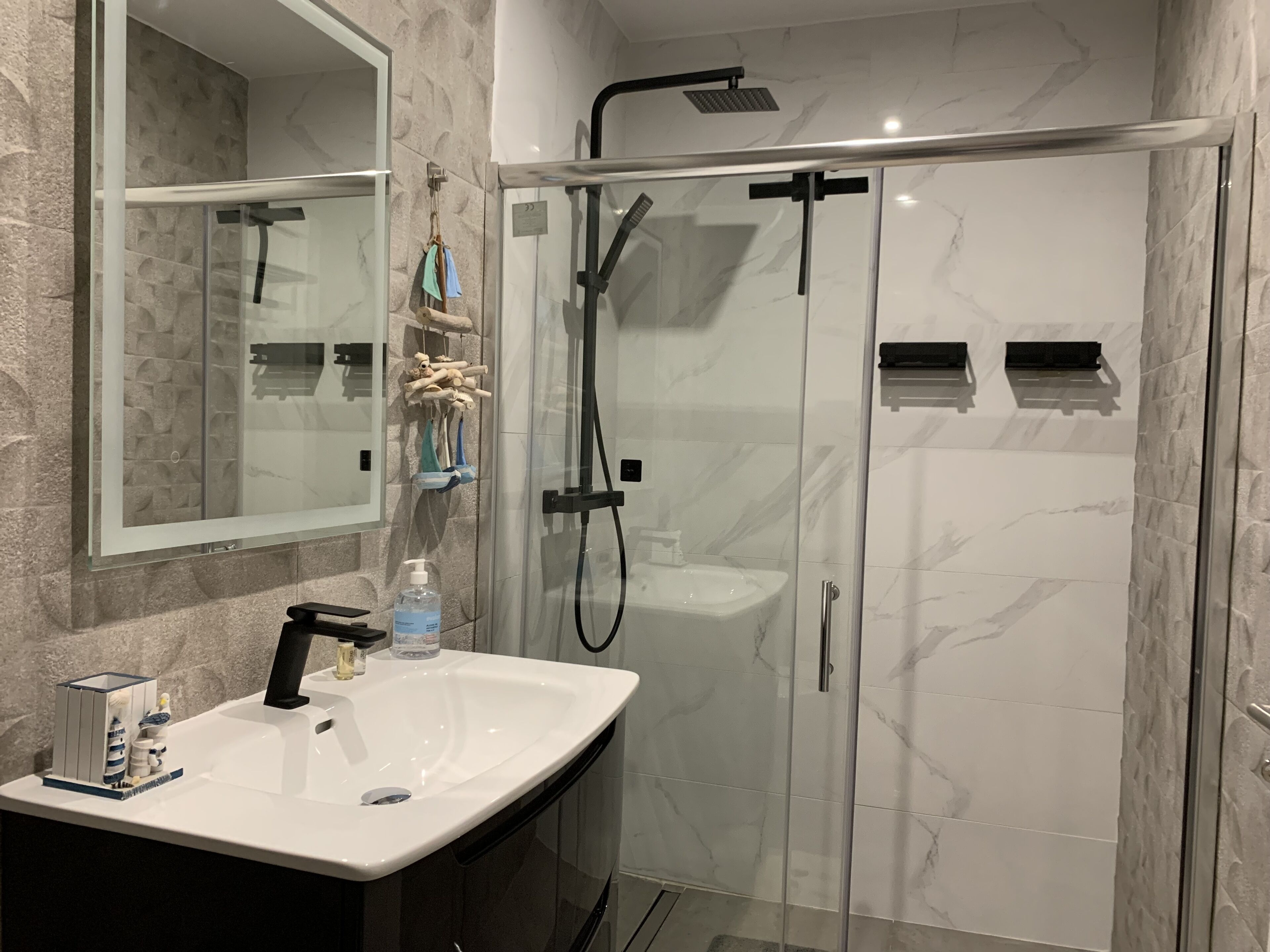 Beautiful 1-bed Apartment in Funchal, Madeira