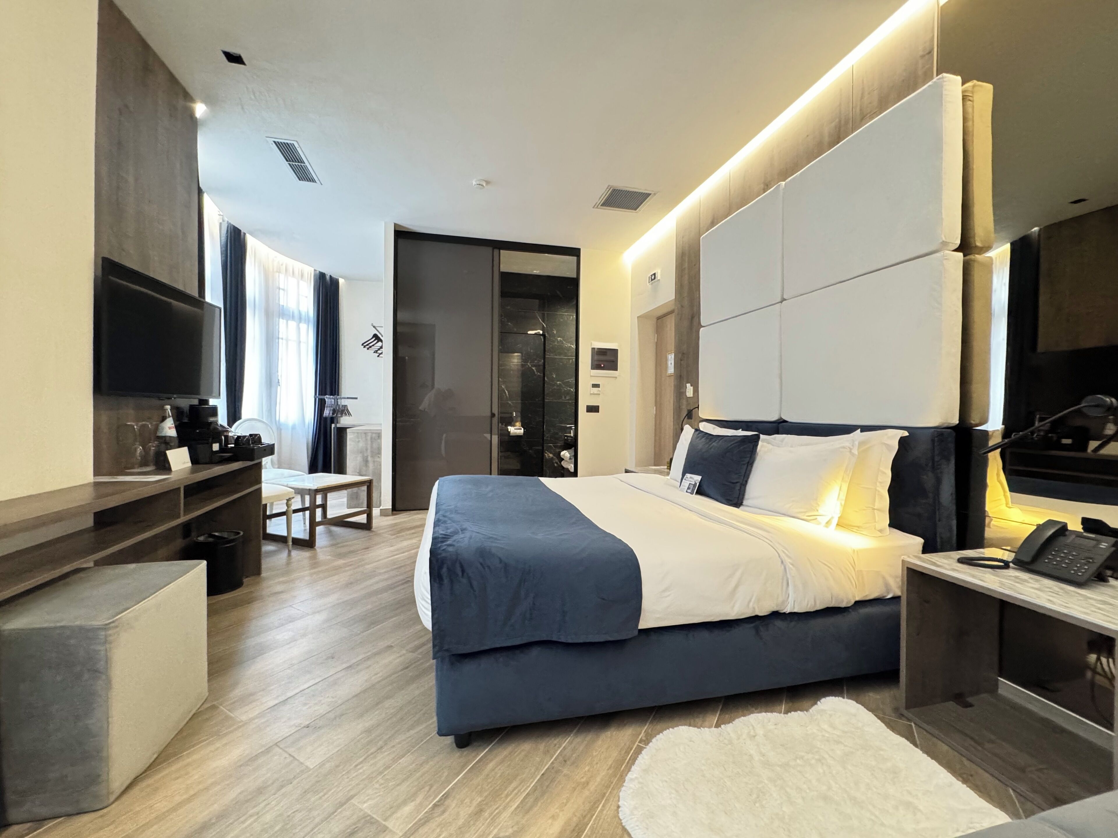 Blue Royal Suite | Egyptian cotton sheets, premium bedding, memory foam beds, minibar