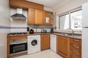 Fridge, oven, dishwasher, toaster
