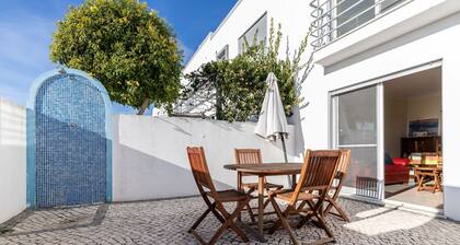 Villa with 2 bedrooms and patio by AlgarveManta (8V2)