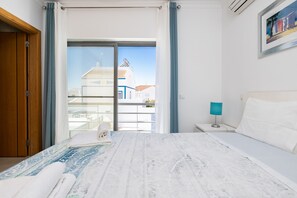 3 chambres, Wi-Fi gratuit, draps fournis