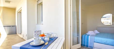 1 bedroom, iron/ironing board, free WiFi