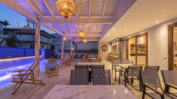 Seasonal outdoor pool