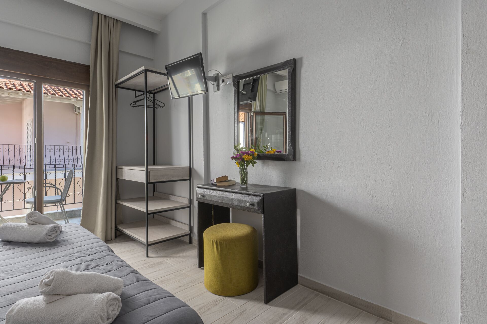 Photo - Adonis Hotel