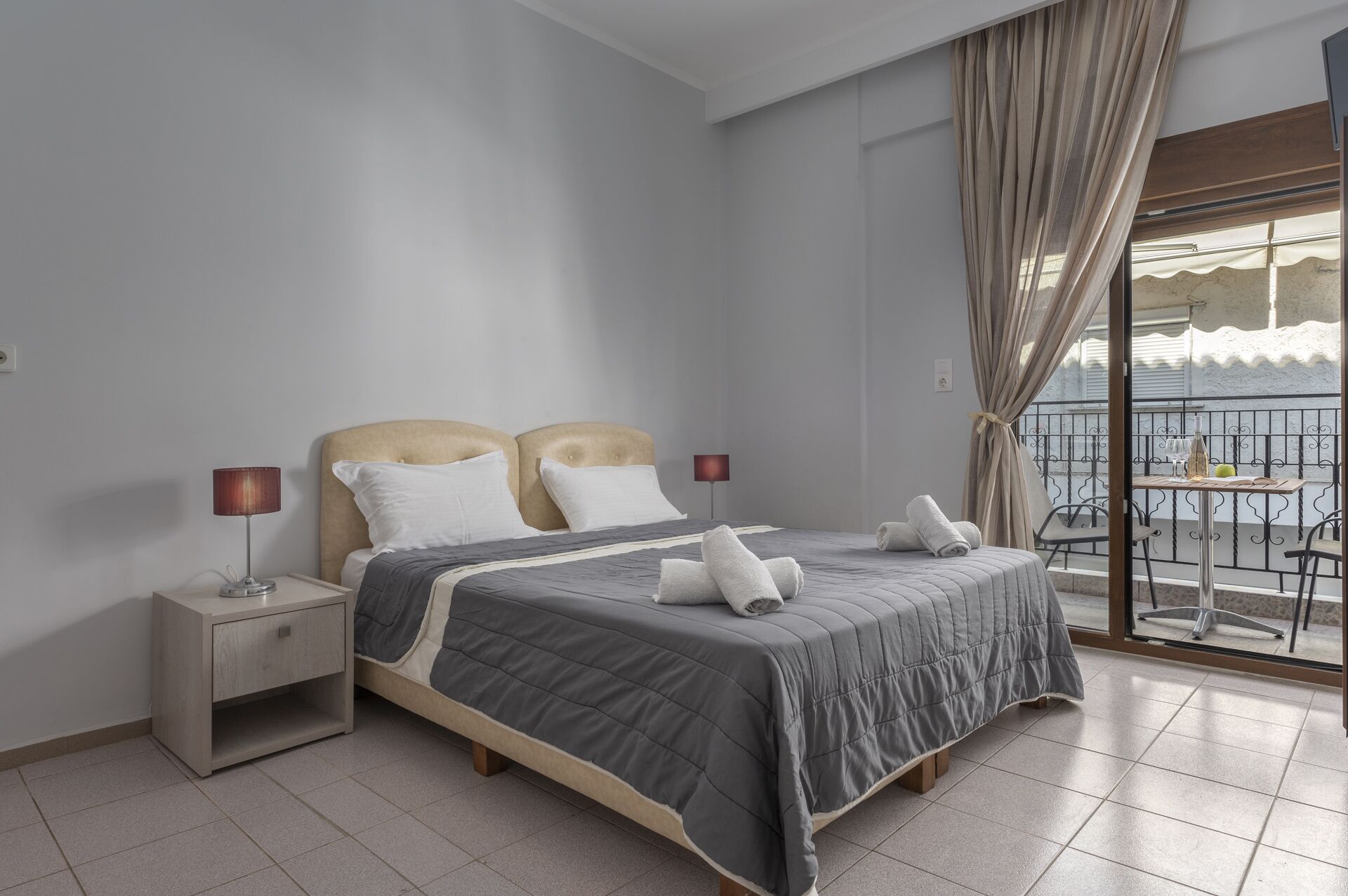 Photo - Adonis Hotel