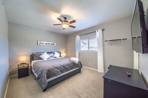 Condo, 3 habitaciones | 3 habitaciones, tabla de planchar con plancha y wifi gratis 