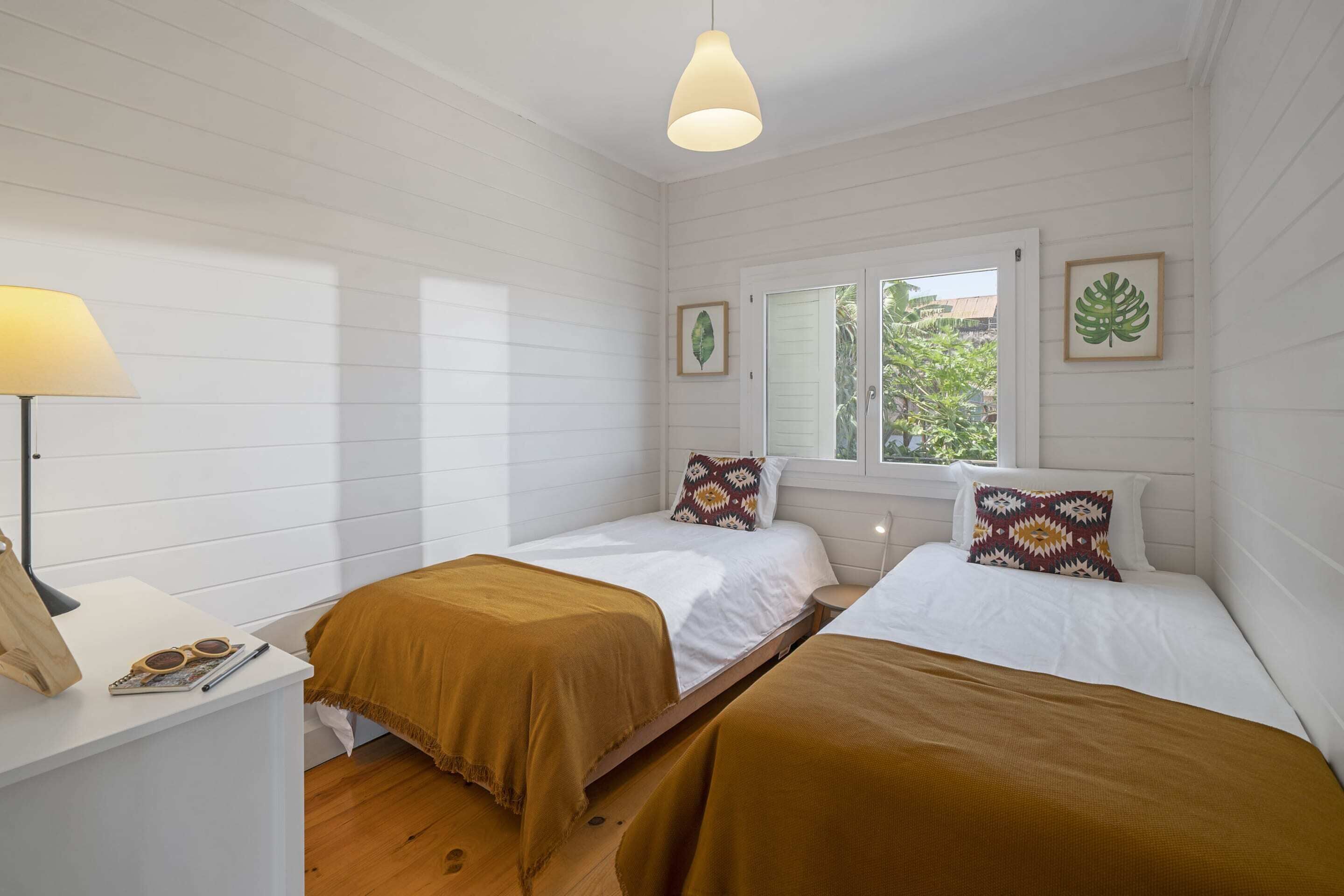 A Haven by the Sea, Casa da Rocha de Baixo,