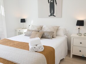 1 sovrum, strykjärn/strykbräda, internet och sängkläder