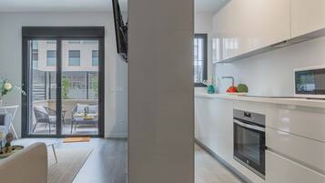 Fridge, microwave, oven, dishwasher