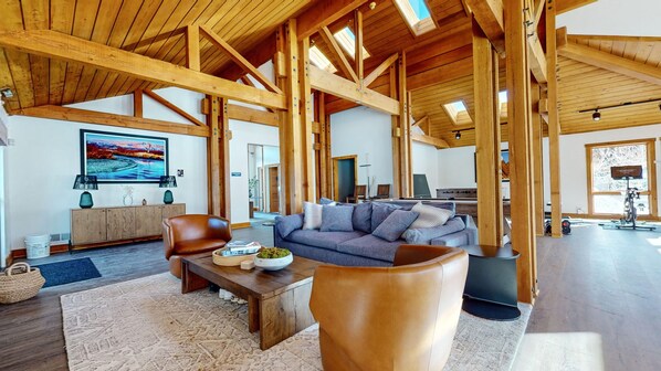 Smart TV, fireplace, DVD player, foosball