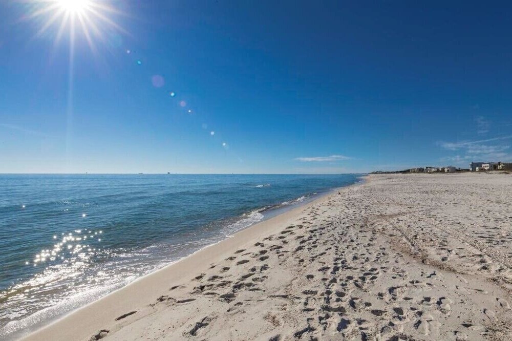 Fall/Winter Dates Available @ Flip Flop O'Clock-Indoor Pool-Royal Gulf Beach