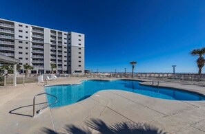 Indoor pool, a heated pool - Sun, Sand & Savings – Gulf-Front Comfort for the Whole Family (Gulf Shores)