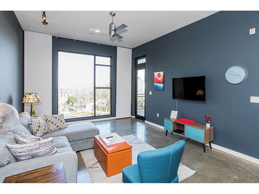 Good Vibrations | Ideally located in Austin