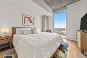 2 bedrooms, desk, free WiFi, bed sheets