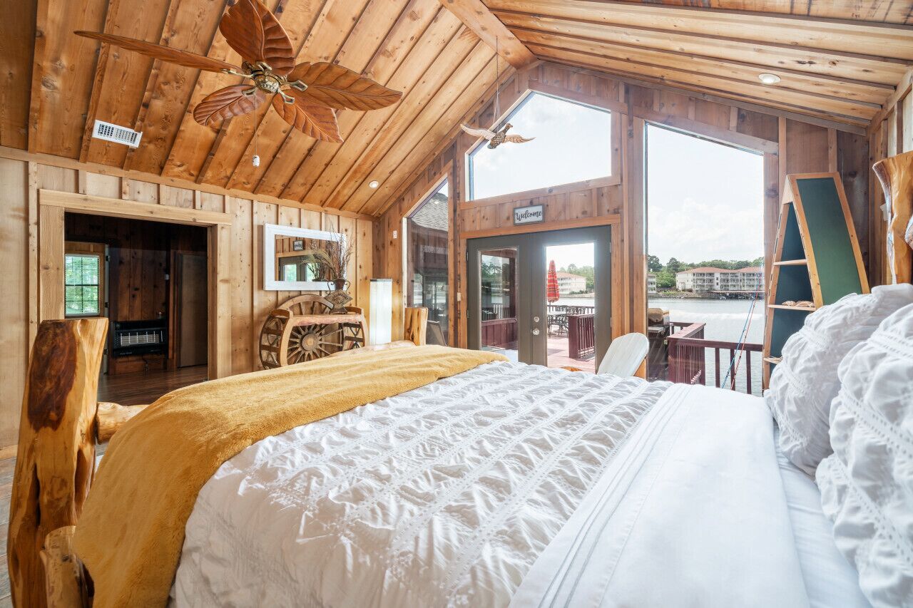 2 多间卧室、办公桌、熨斗/熨衣板、WiFi