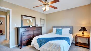 2 bedrooms, desk, iron/ironing board, free WiFi