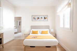 2 Schlafzimmer, Bügeleisen/Bügelbrett, kostenloses Internet, Bettwäsche