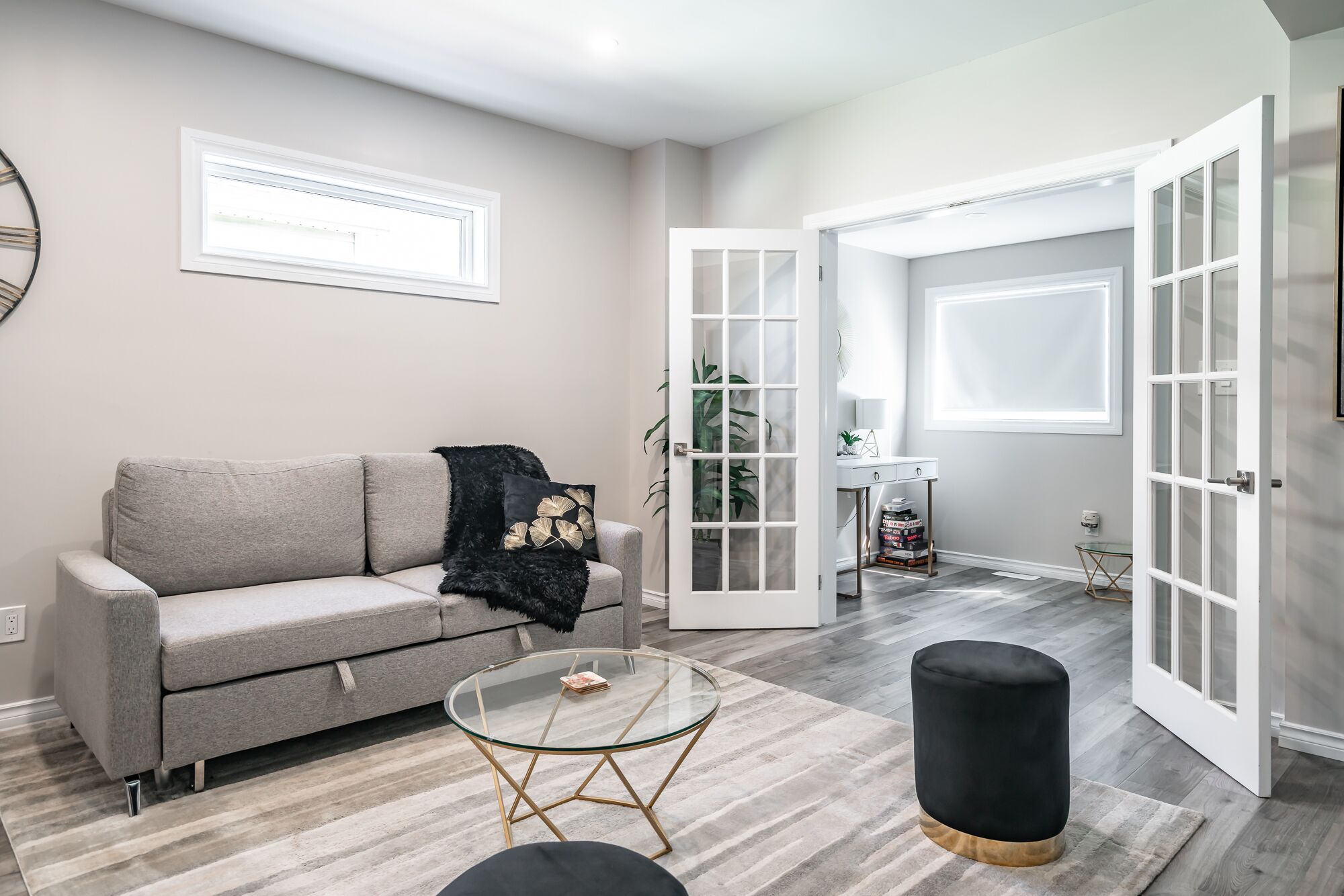 Niagara Luxury Modern SPA Heated Pool Sauna Retreat