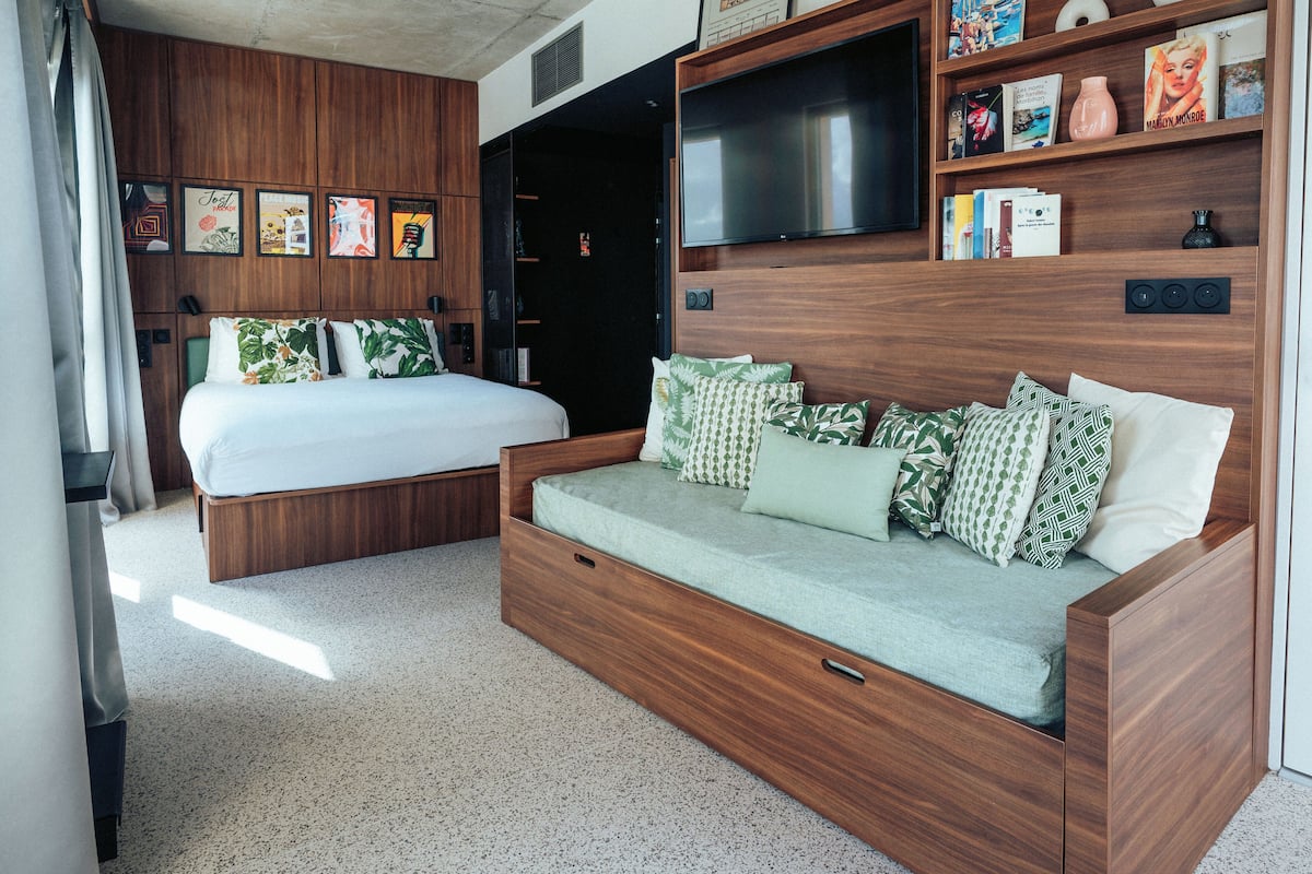 Classic-Dreibettzimmer | Hochwertige Bettwaren, Verdunkelungsvorhänge, schallisolierte Zimmer