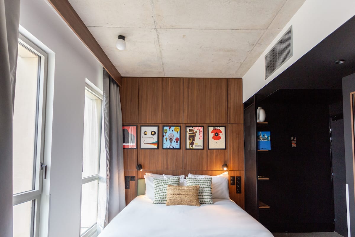 Classic-Dreibettzimmer | Hochwertige Bettwaren, Verdunkelungsvorhänge, schallisolierte Zimmer