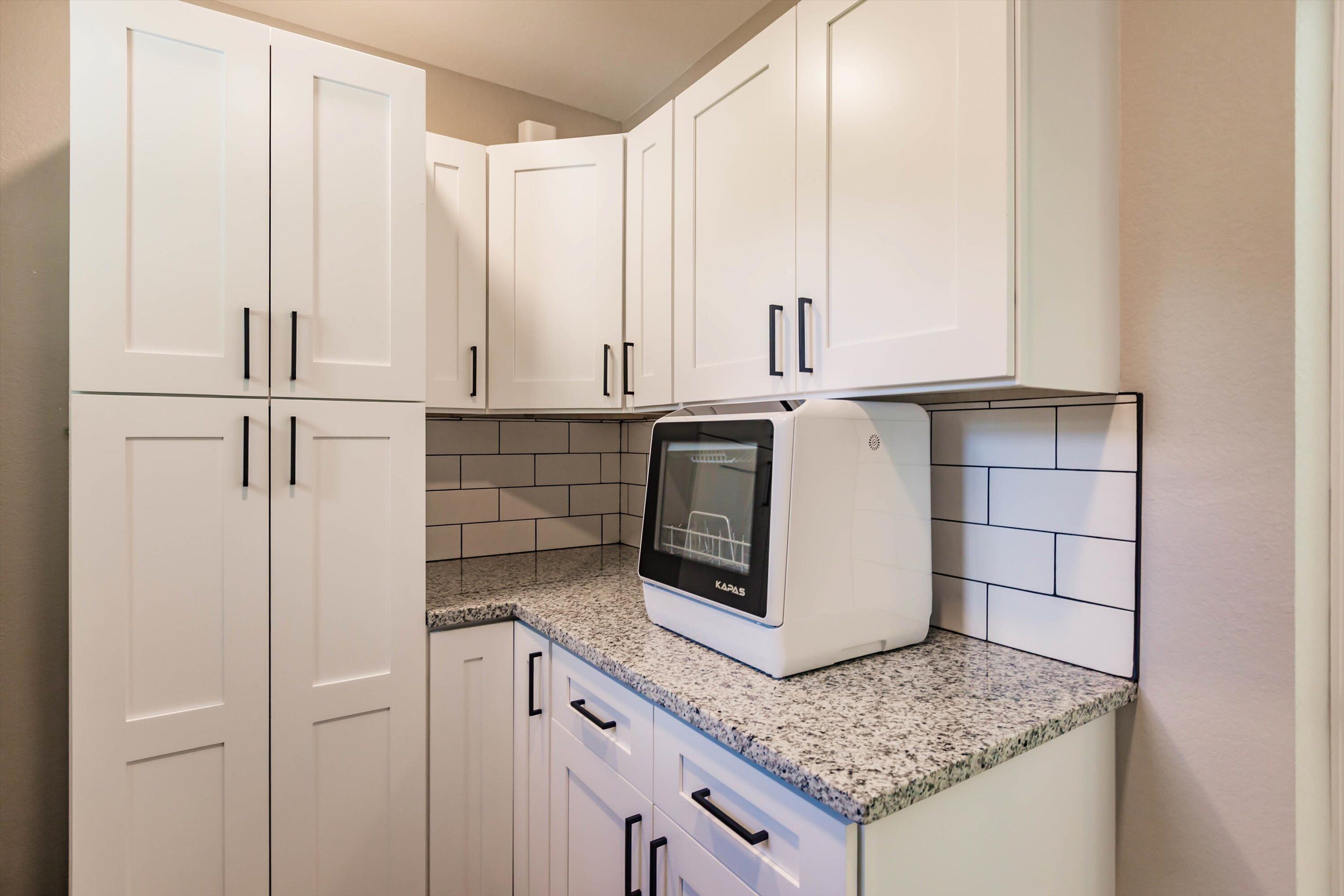 Close to Fisherman's Village, historic downtown, and farmers market