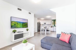 TV connectée, table de tennis de table