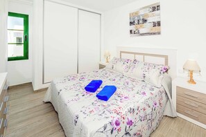3 Schlafzimmer, Bügeleisen/Bügelbrett, WLAN, Bettwäsche