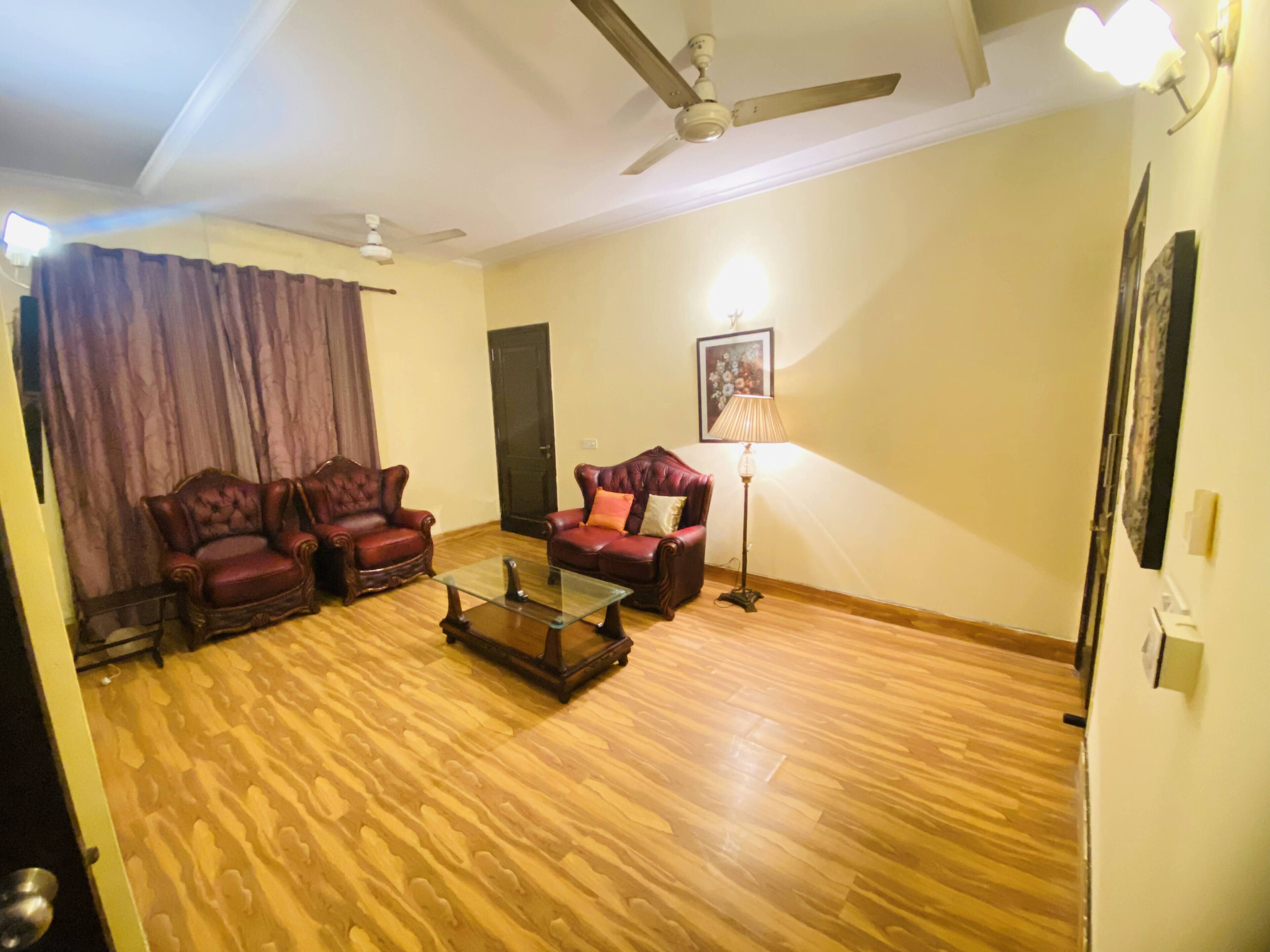 Lovely 7BHK Unit/Spacious Entire Two floors
