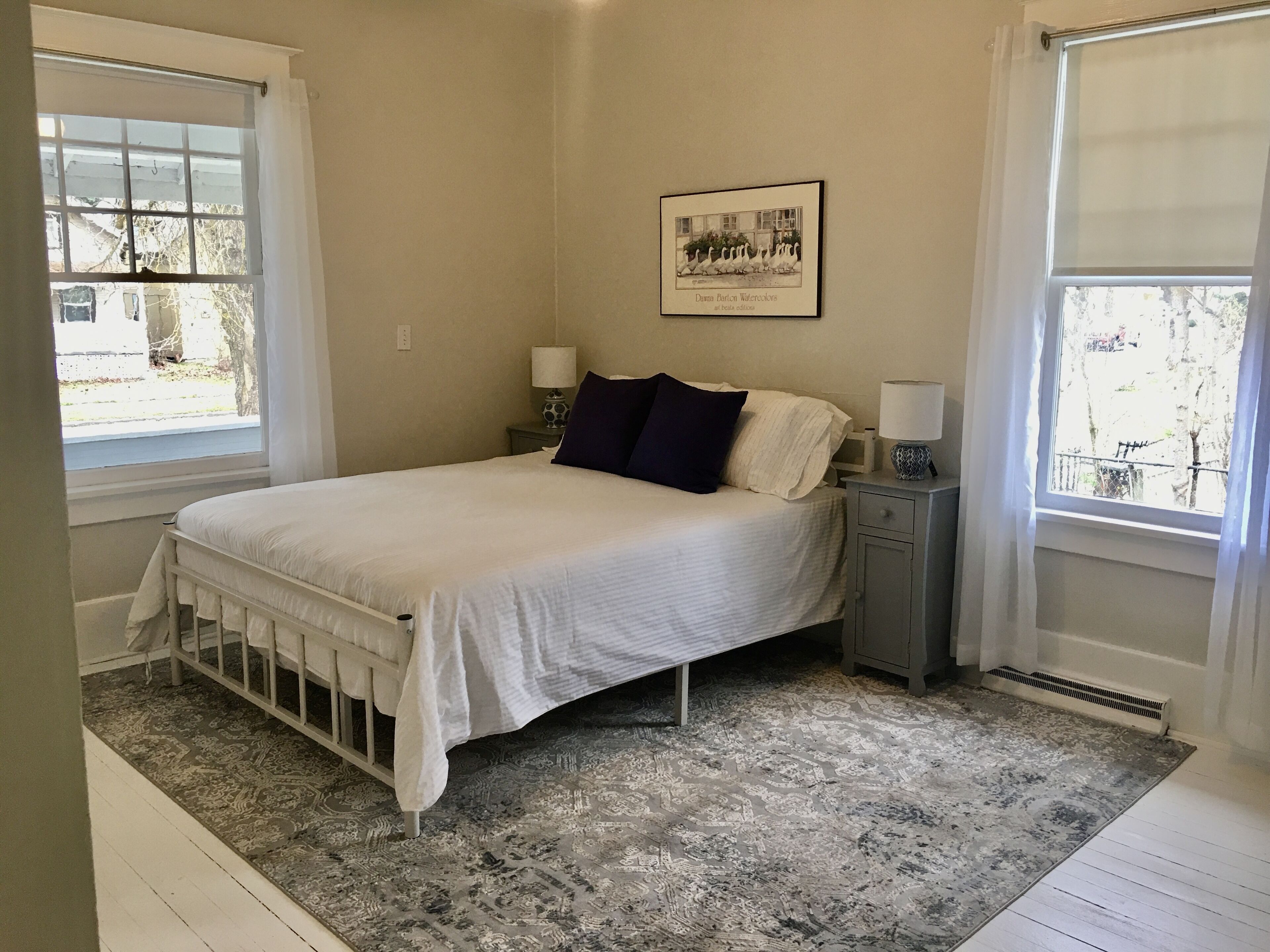 Lovely garden district home  just a minute away from downtown!