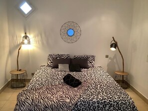 5 chambres, fer et planche à repasser, lit parapluie, Wi-Fi gratuit