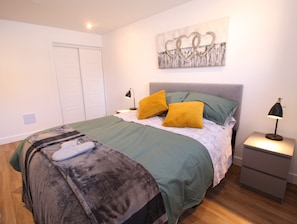 2 chambres, bureau, Wi-Fi gratuit, draps fournis