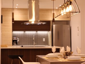 Fridge, microwave, oven, stovetop