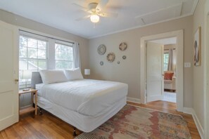 Unclassified image, 2 of 18, button