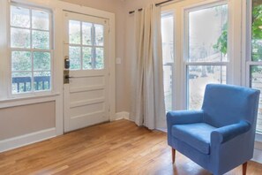 Unclassified image, 3 of 18, button